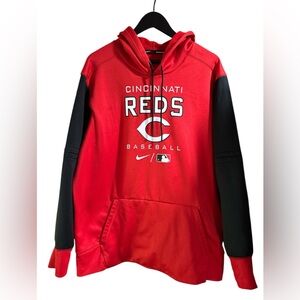 NIKE Cincinnati Reds MLB Authentic Collection Men's Therma Pullover Hoodie